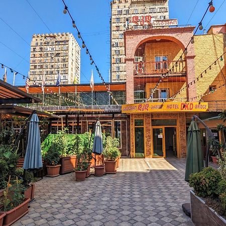 Dkd-Bridge Hotel Tbilisi Buitenkant foto