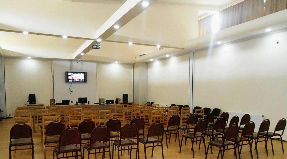 Dkd-Bridge Hotel Tbilisi Buitenkant foto