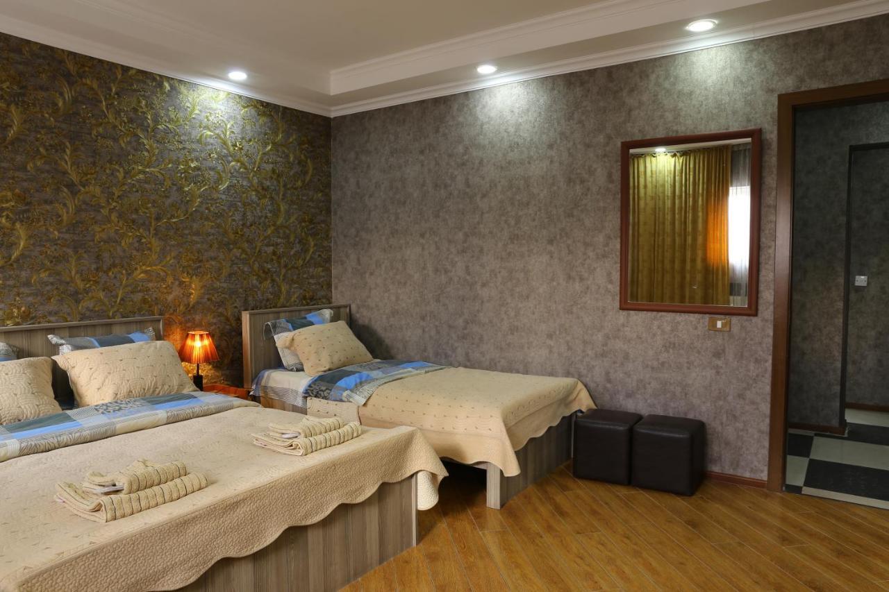 Dkd-Bridge Hotel Tbilisi Buitenkant foto