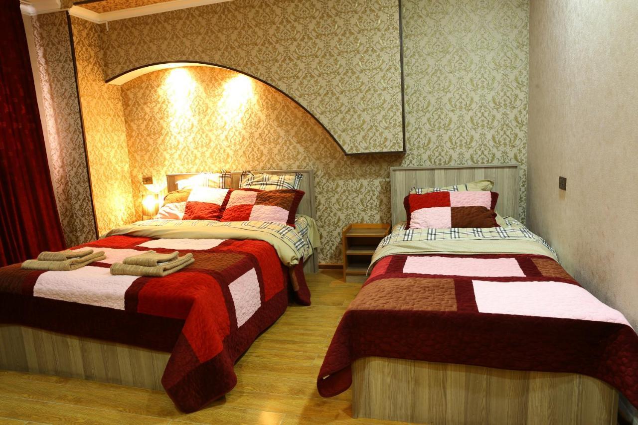 Dkd-Bridge Hotel Tbilisi Buitenkant foto