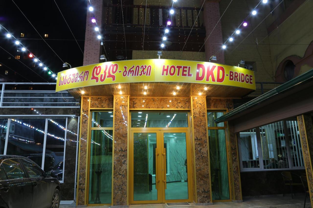 Dkd-Bridge Hotel Tbilisi Buitenkant foto